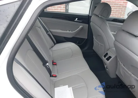 2016 Hyundai Sonata Limited z USA, uszkodzony, nr VIN 5NPE34AF2GH328072